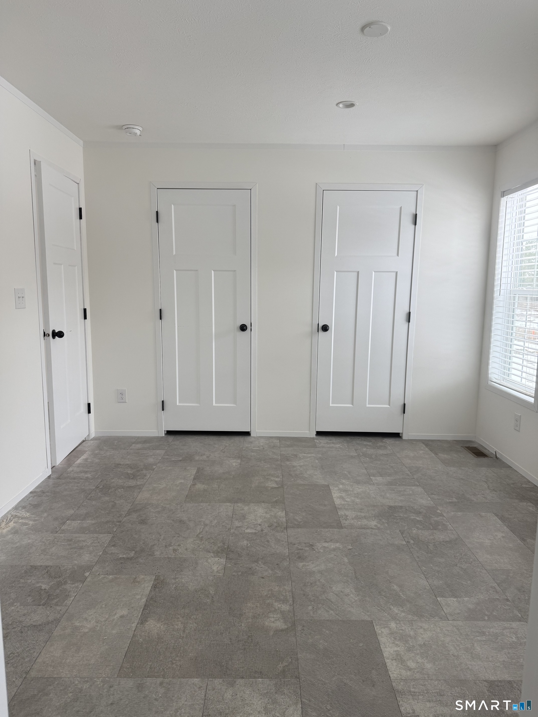 #4, 421 Norwich Westerly, North Stonington, 06359, 2 Bedrooms Bedrooms, 0 ,2 BathroomsBathrooms,Single Family For Sale,For Sale,Norwich Westerly,0,24157938