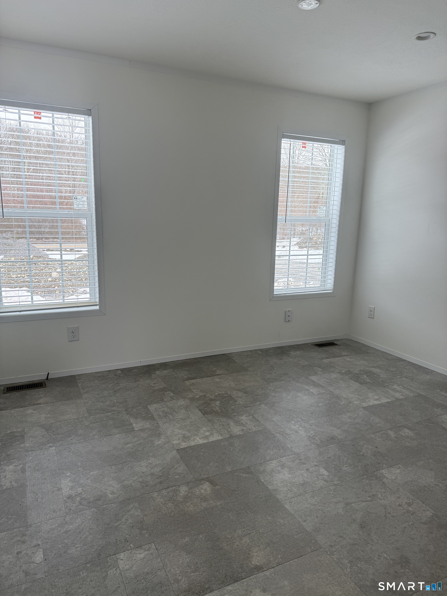 Homes for sale in North Stonington, CT | #4, 421 Norwich Westerly Rd, North Stonington, CT 06359 | MLS# 24157938