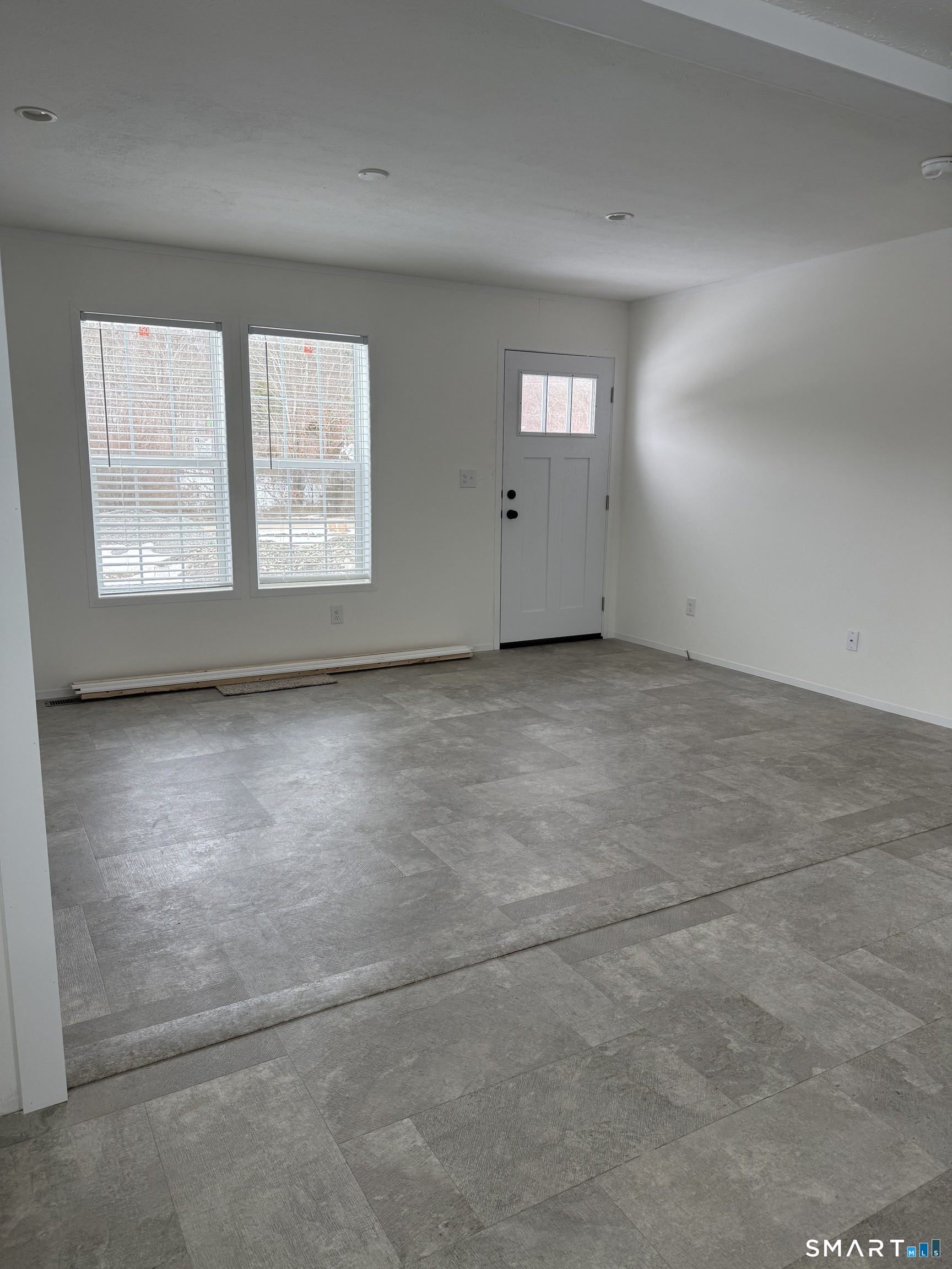 Homes for sale in North Stonington, CT | #4, 421 Norwich Westerly Rd, North Stonington, CT 06359 | MLS# 24157938