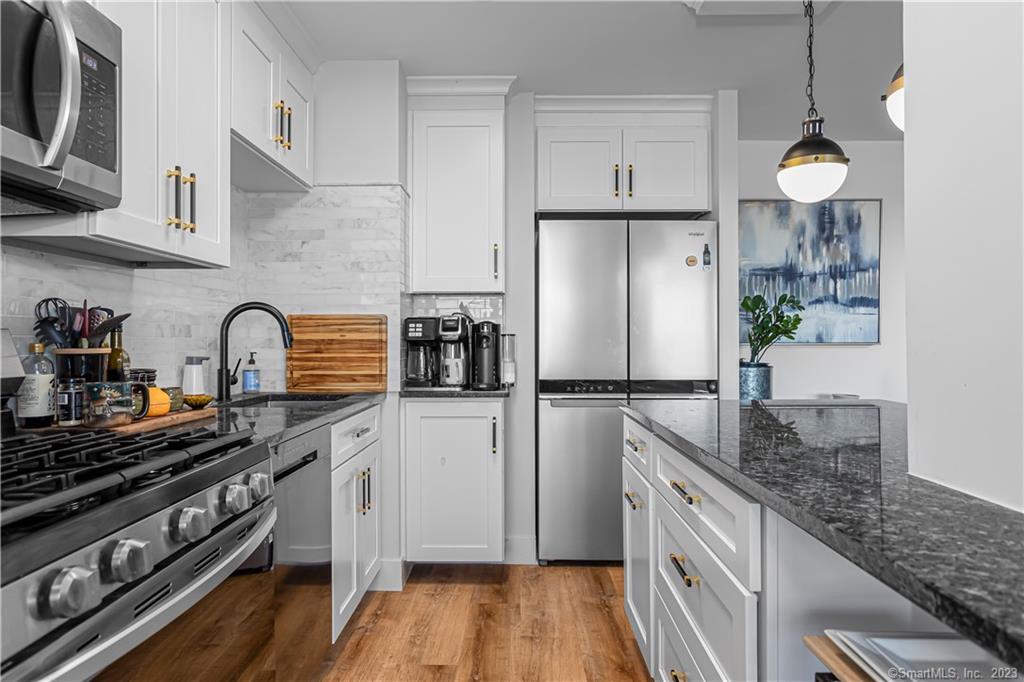 Homes for sale in Stamford, CT | 50 Glenbrook Rd #APT 16F, Stamford, CT 06902 | MLS# 24158144