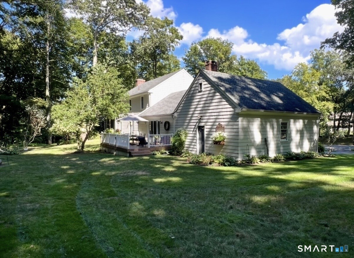 Homes for sale in Woodbridge, CT | 11 Bishop Dr, Woodbridge, CT 06525 | MLS# 24157922