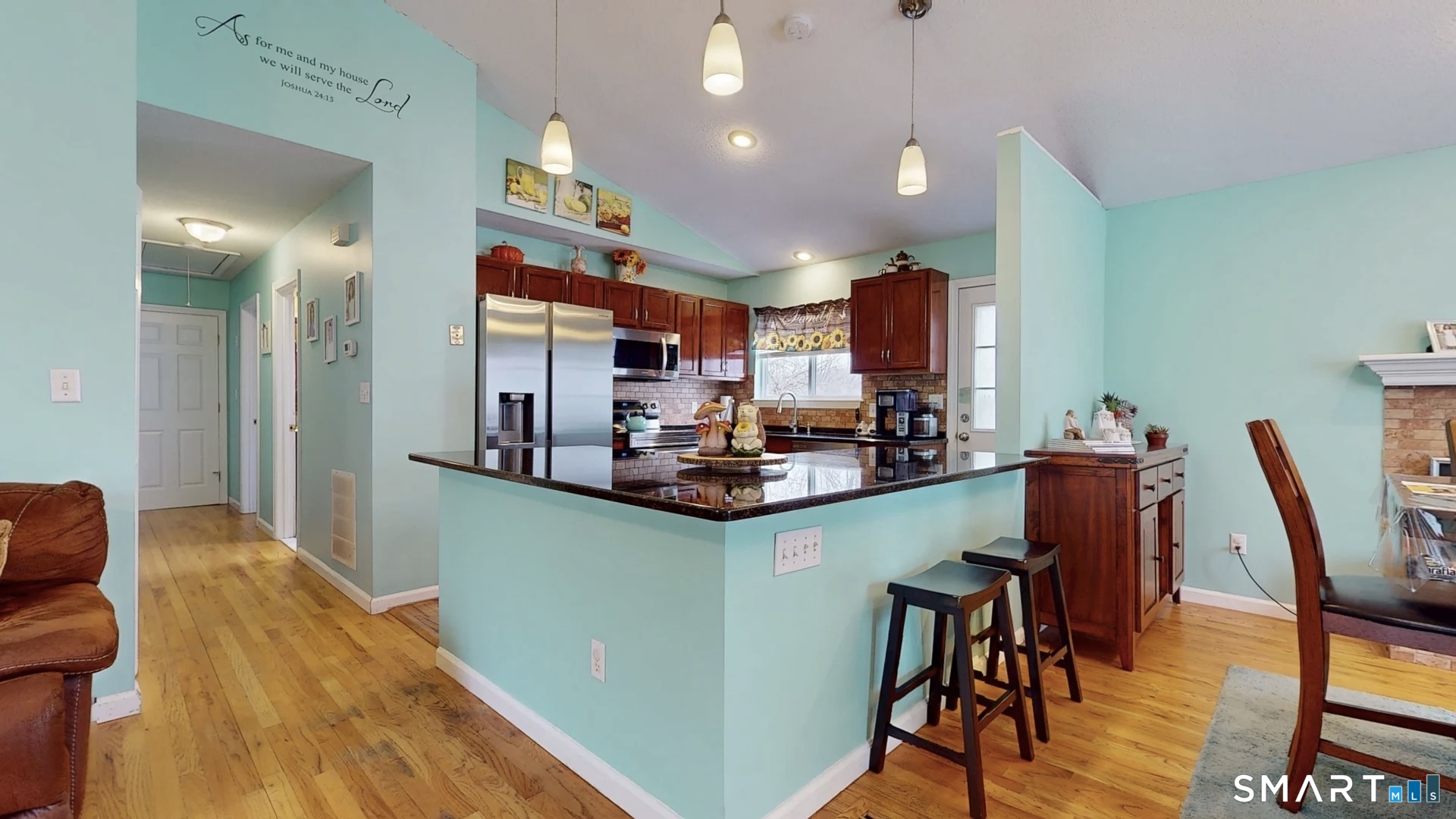 Homes for sale in Milford, CT | 24 Matthews St, Milford, CT 06460 | MLS# 24157989