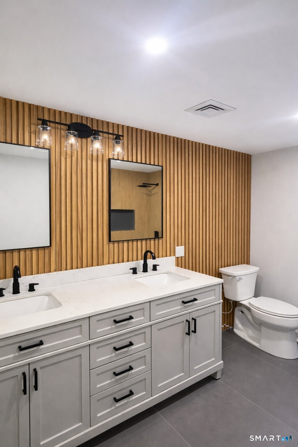 Homes for sale in West Hartford, CT | 60 Fox Chase Ln, West Hartford, CT 06107 | MLS# 24157479