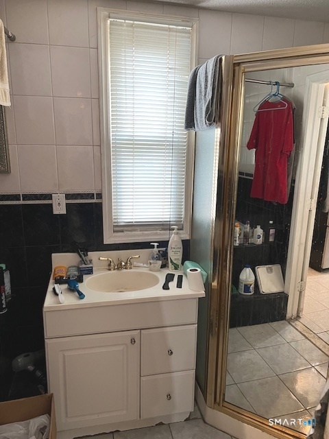 372 East, New Britain, 06051, 3 Bedrooms Bedrooms, 0 ,2 BathroomsBathrooms,Multi-family For Sale,For Sale,East,0,24158157