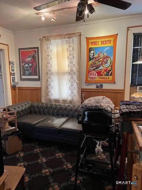 372 East, New Britain, 06051, 3 Bedrooms Bedrooms, 0 ,2 BathroomsBathrooms,Multi-family For Sale,For Sale,East,0,24158157