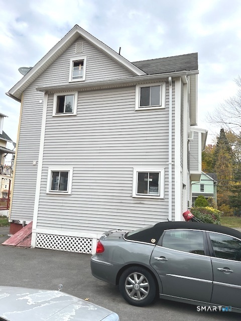 372 East, New Britain, 06051, 3 Bedrooms Bedrooms, 0 ,2 BathroomsBathrooms,Multi-family For Sale,For Sale,East,0,24158157