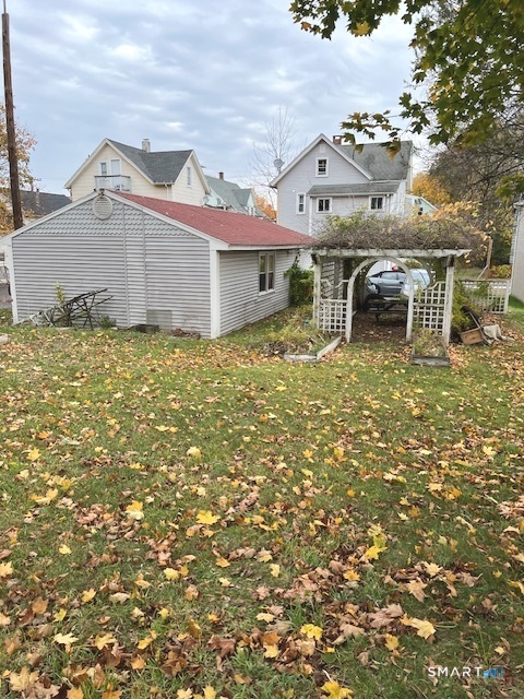 372 East, New Britain, 06051, 3 Bedrooms Bedrooms, 0 ,2 BathroomsBathrooms,Multi-family For Sale,For Sale,East,0,24158157