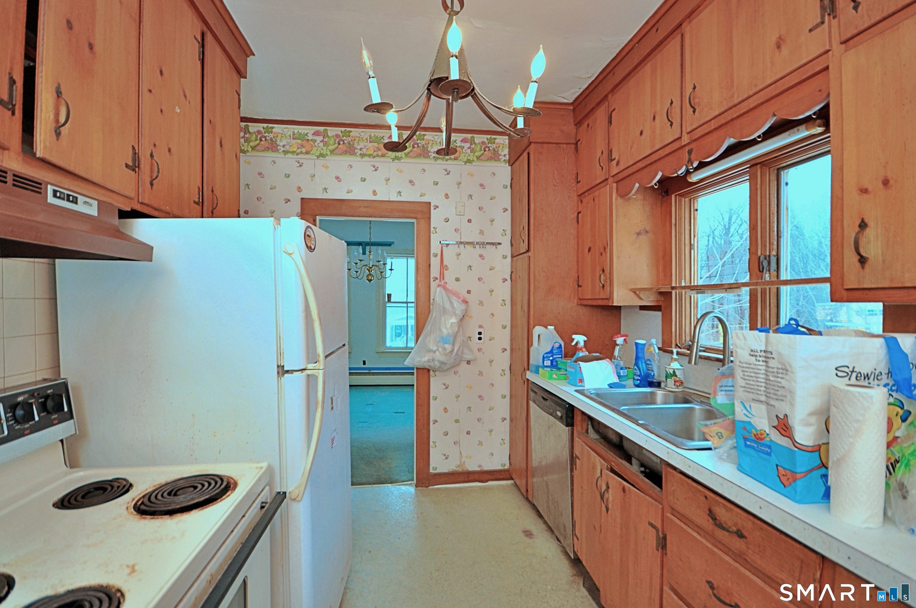 Homes for sale in Bethel, CT | 28 Greenwood Ave, Bethel, CT 06801 | MLS# 24158128