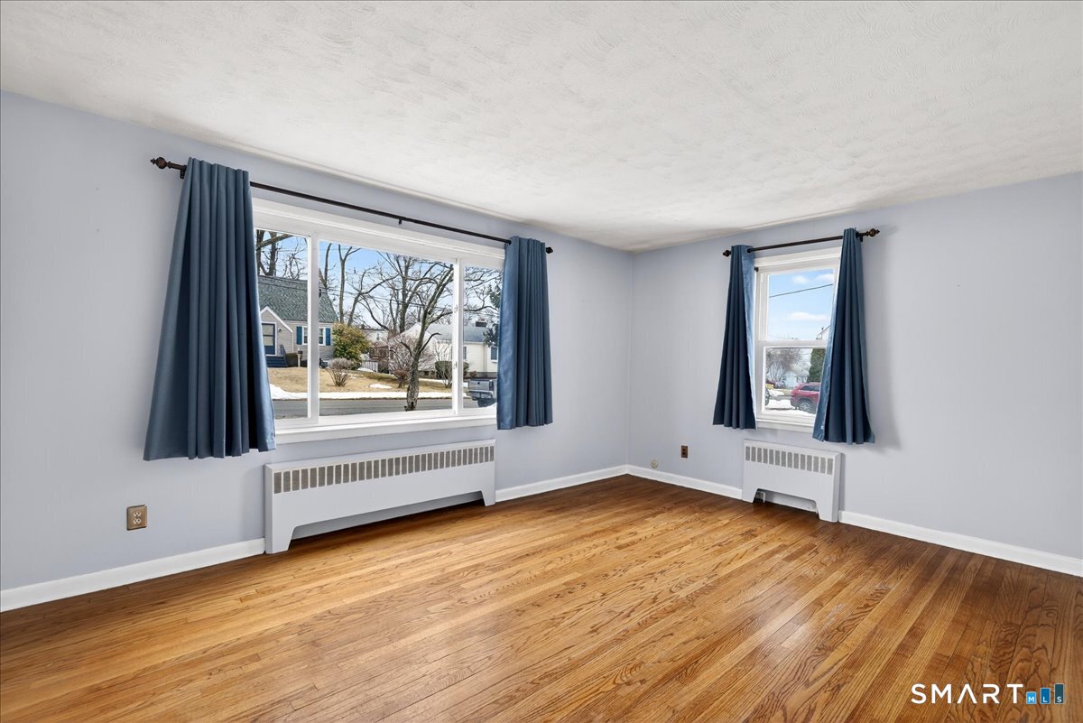 Homes for sale in West Haven, CT | 46 Central Ave, West Haven, CT 06516 | MLS# 24158167