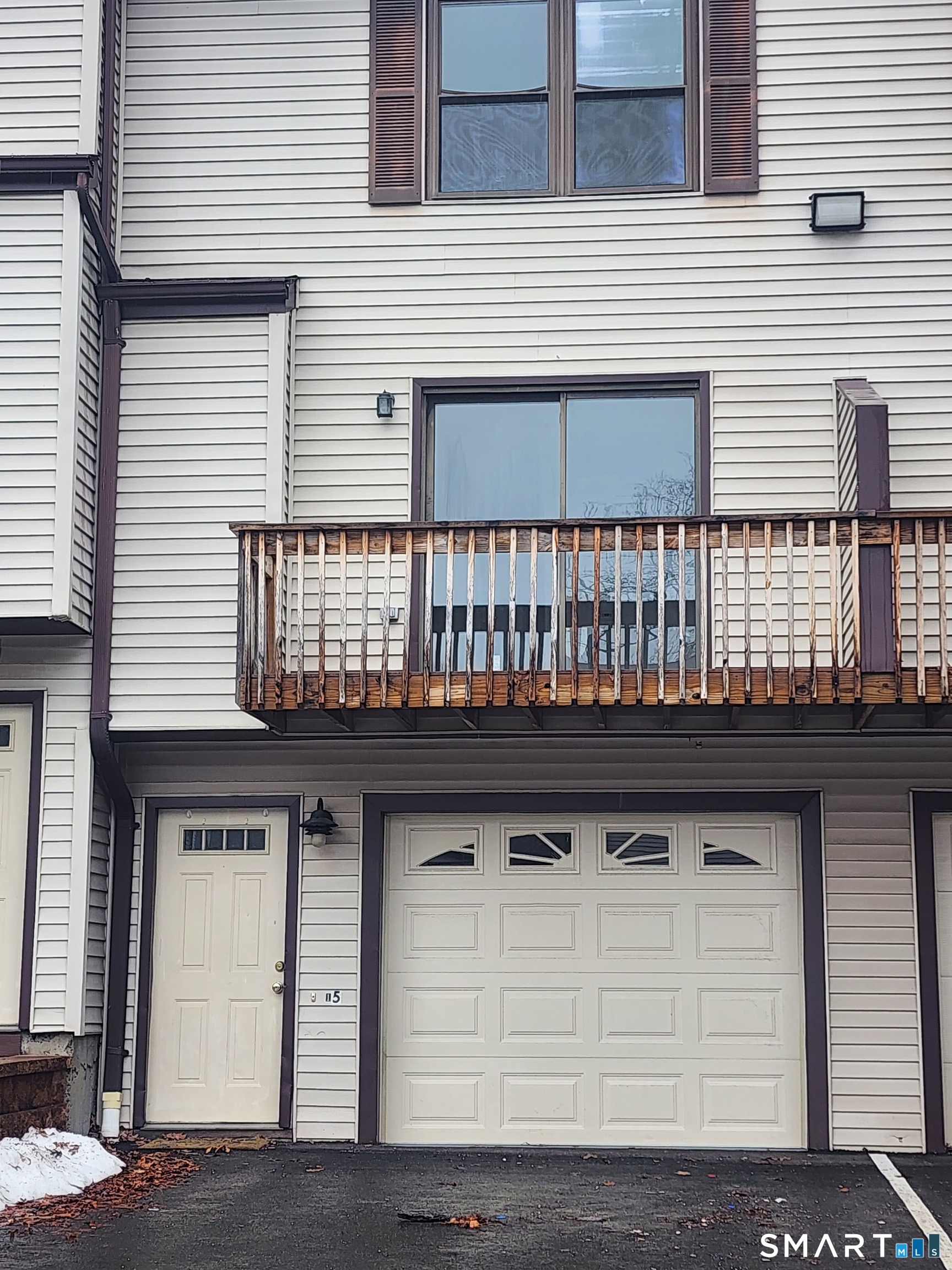 Homes for sale in West Haven, CT | 15 Crest St #C15, West Haven, CT 06516 | MLS# 24157562