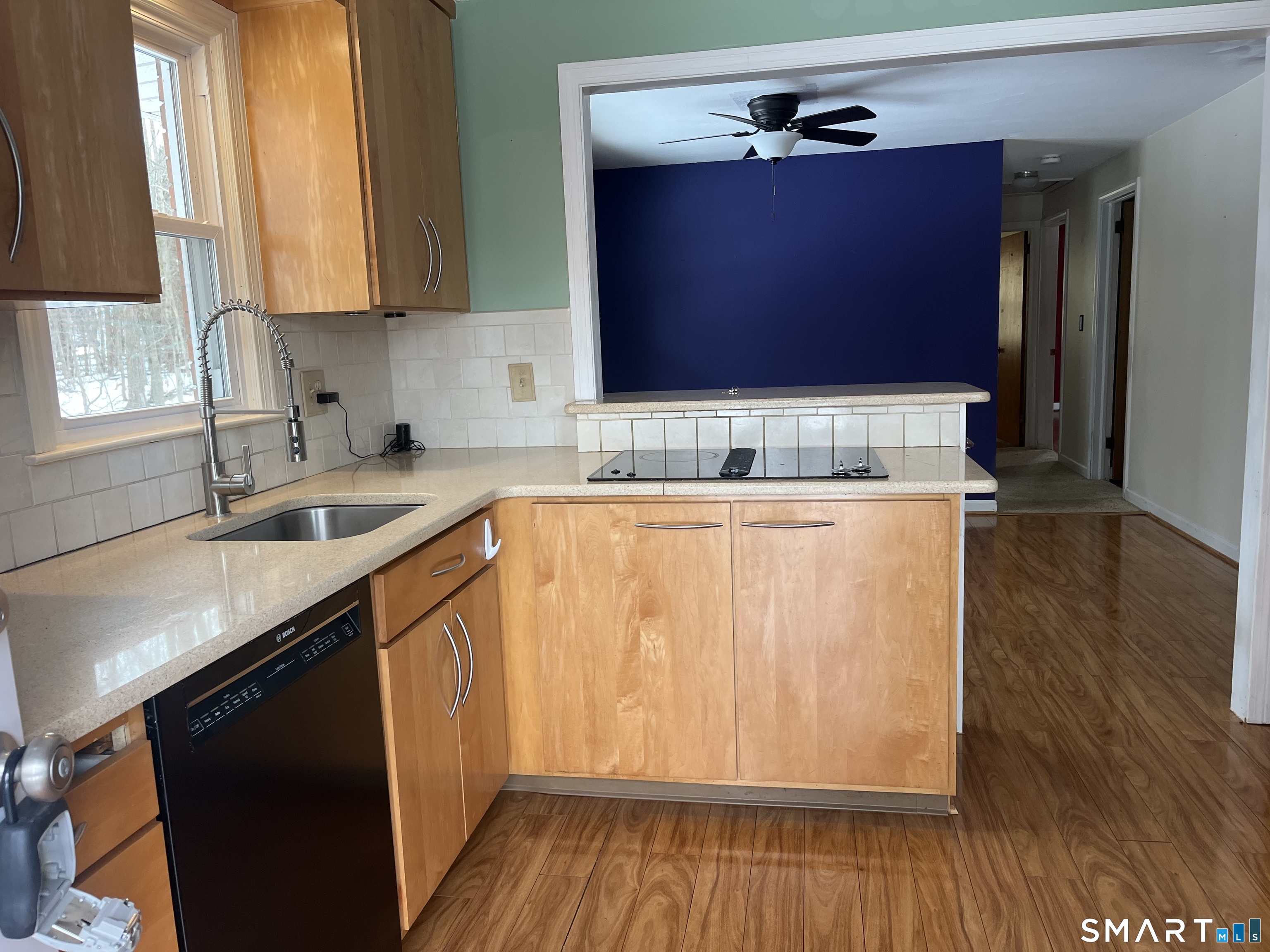 Homes for sale in Manchester, CT | 231 Keeney St, Manchester, CT 06040 | MLS# 24158227