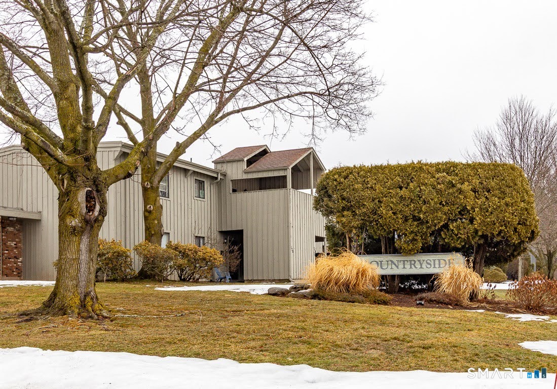 Homes for sale in Newington, CT | 8 Webster Ct #8, Newington, CT 06111 | MLS# 24158152