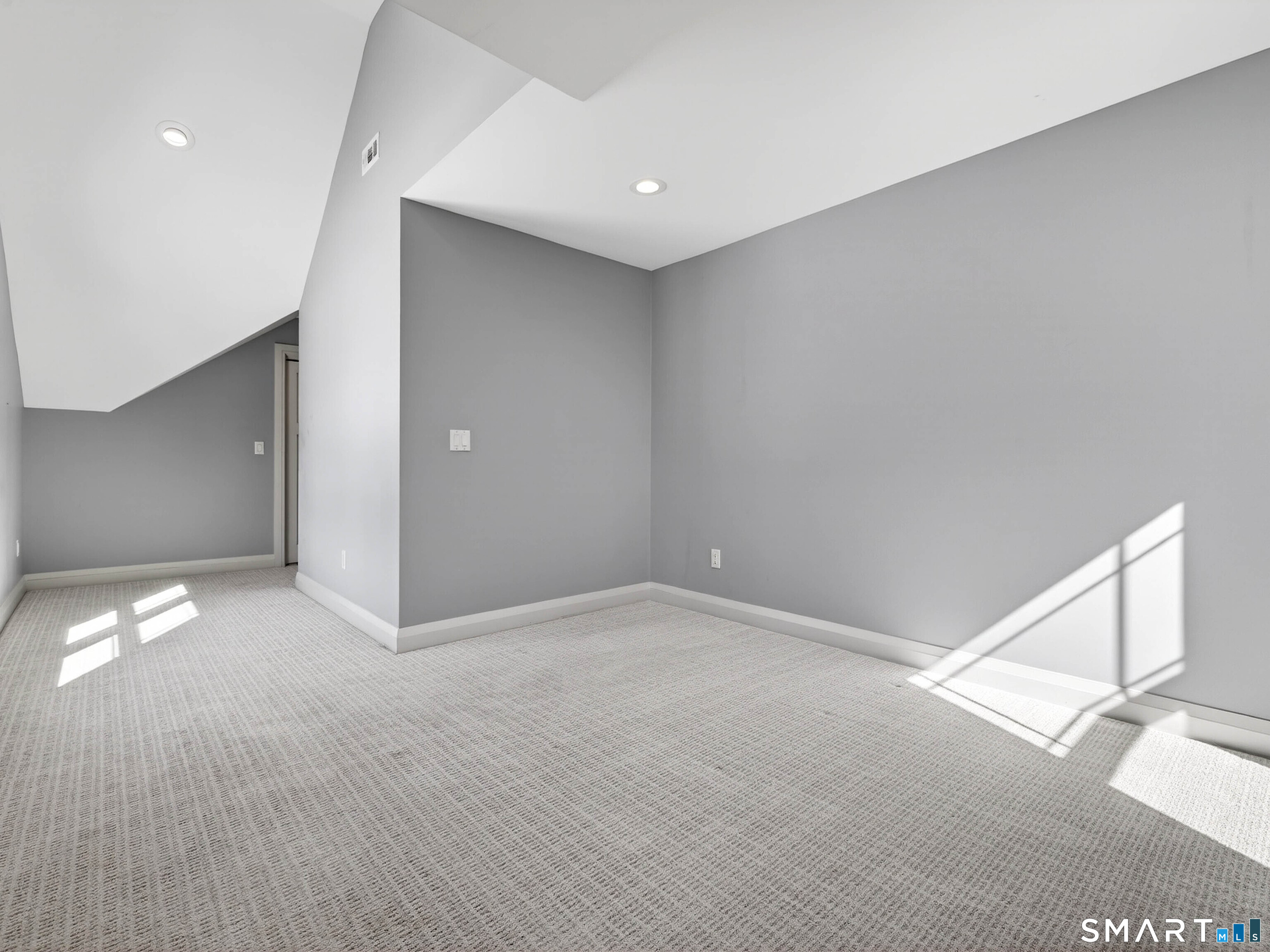 Homes for sale in Old Lyme, CT | 34 Johnny Cake Hill Rd, Old Lyme, CT 06371 | MLS# 24158291