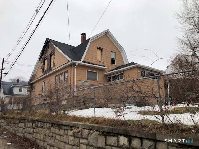 Homes for sale in Waterbury, CT | 88 Tudor St, Waterbury, CT 06704 | MLS# 24157637