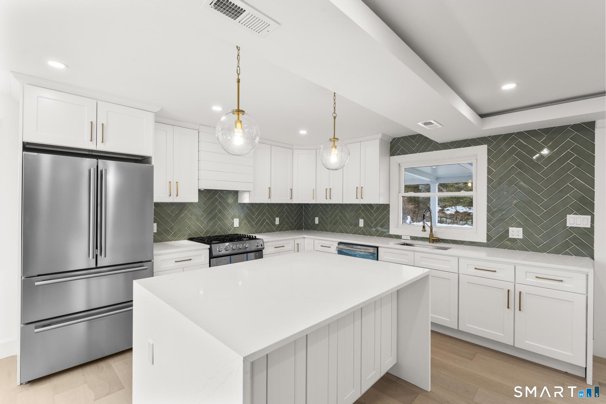 Homes for sale in Branford, CT | 294 Thimble Island Rd, Branford, CT 06405 | MLS# 24157098