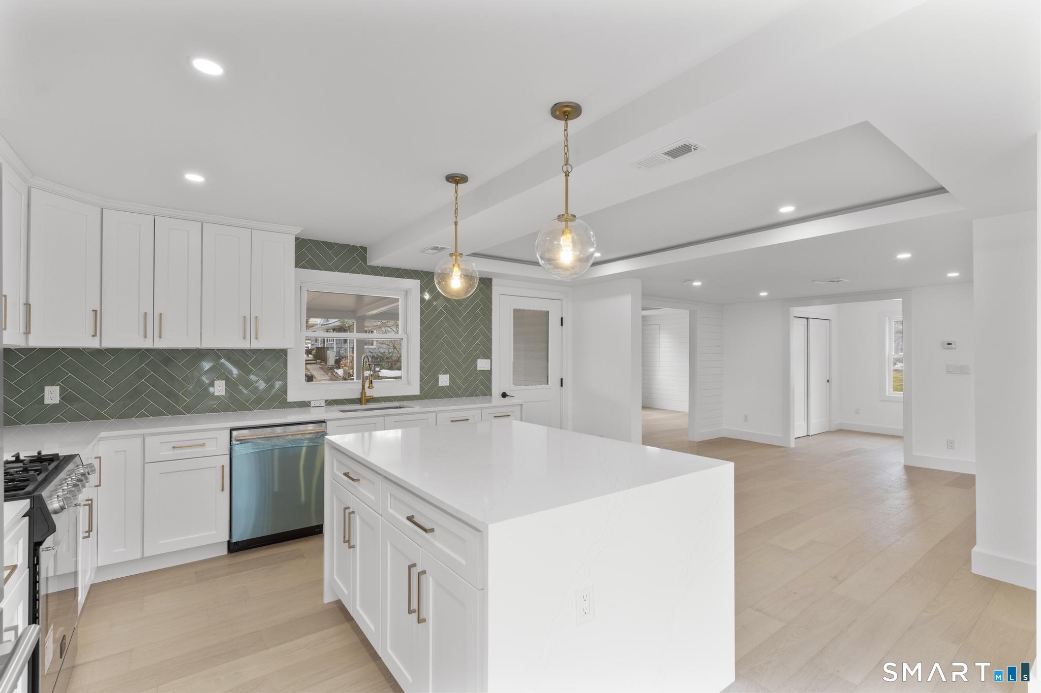 Homes for sale in Branford, CT | 294 Thimble Island Rd, Branford, CT 06405 | MLS# 24157098