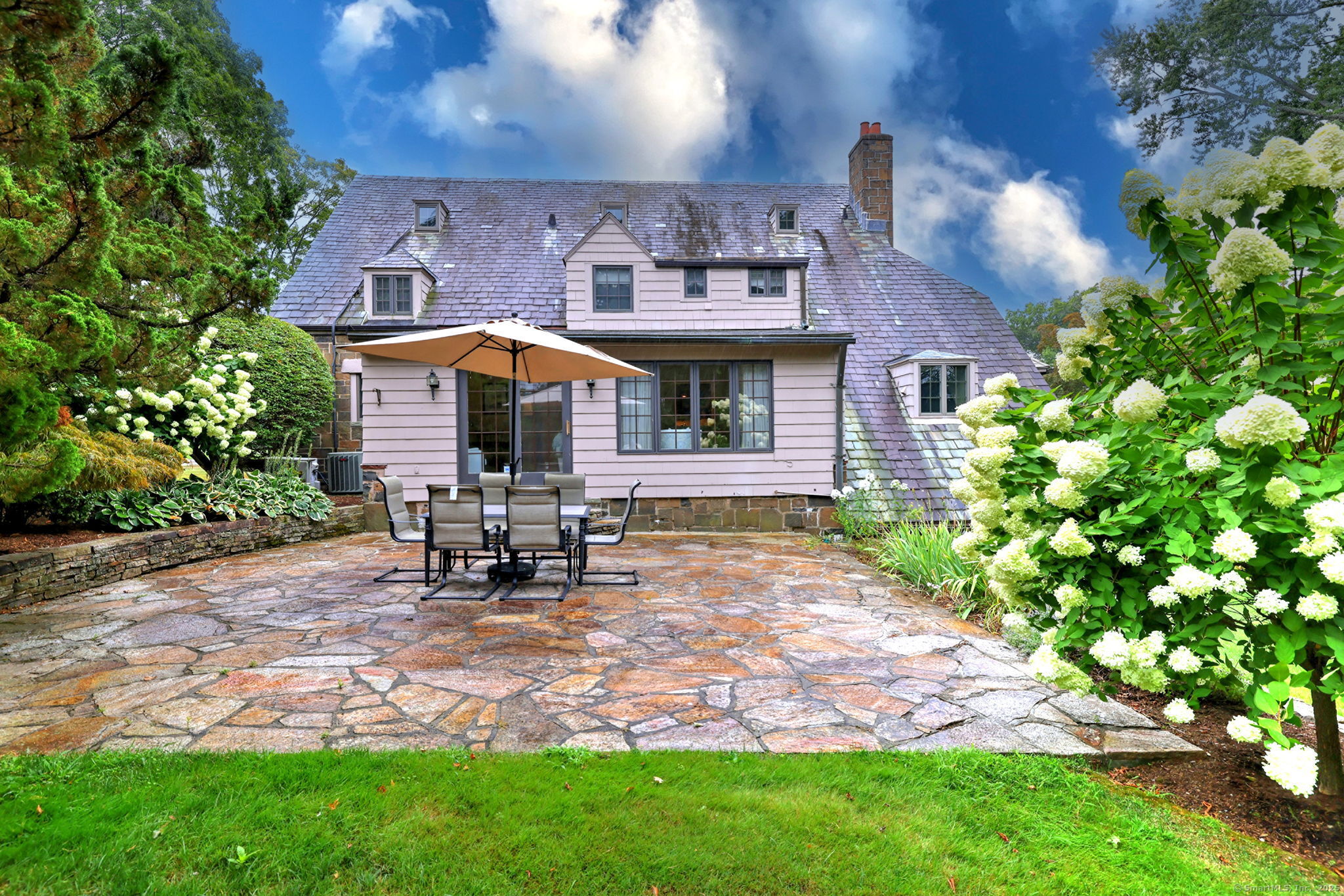 Homes for sale in Hamden, CT | 124 Churchill Rd, Hamden, CT 06517 | MLS# 24158451