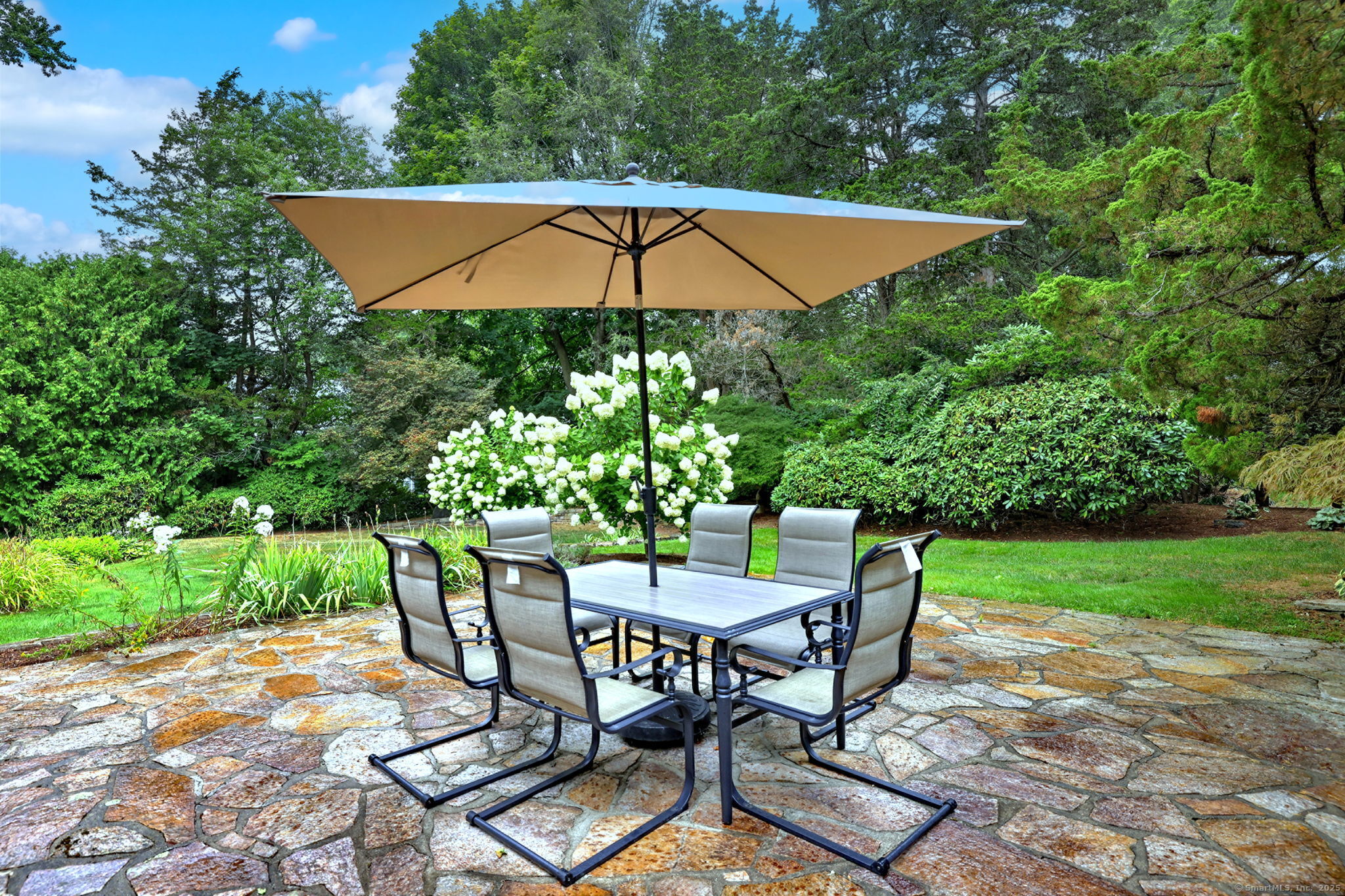 Homes for sale in Hamden, CT | 124 Churchill Rd, Hamden, CT 06517 | MLS# 24158451