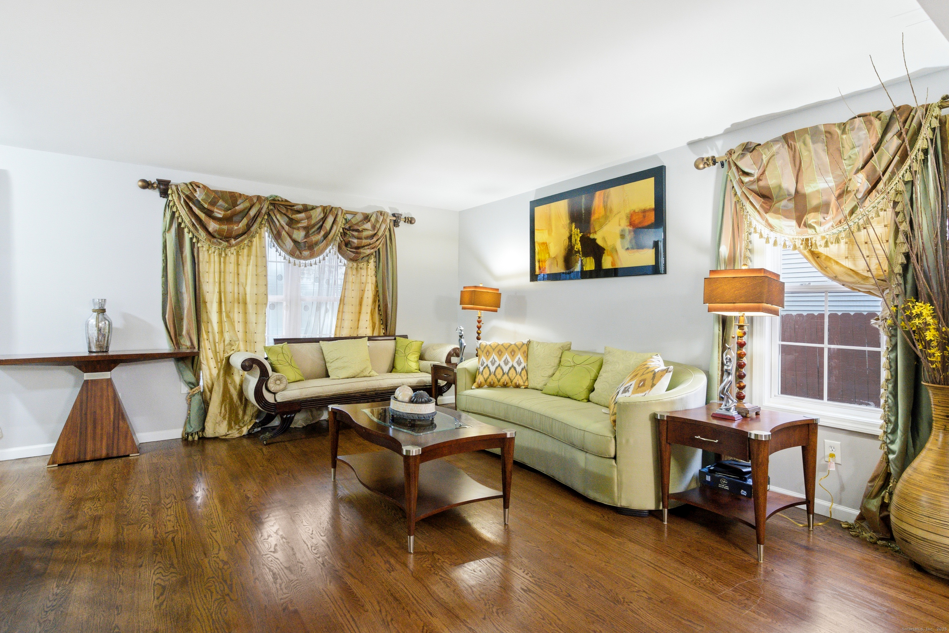 Homes for sale in Stratford, CT | 72 Broadmere Rd, Stratford, CT 06614 | MLS# 24158435