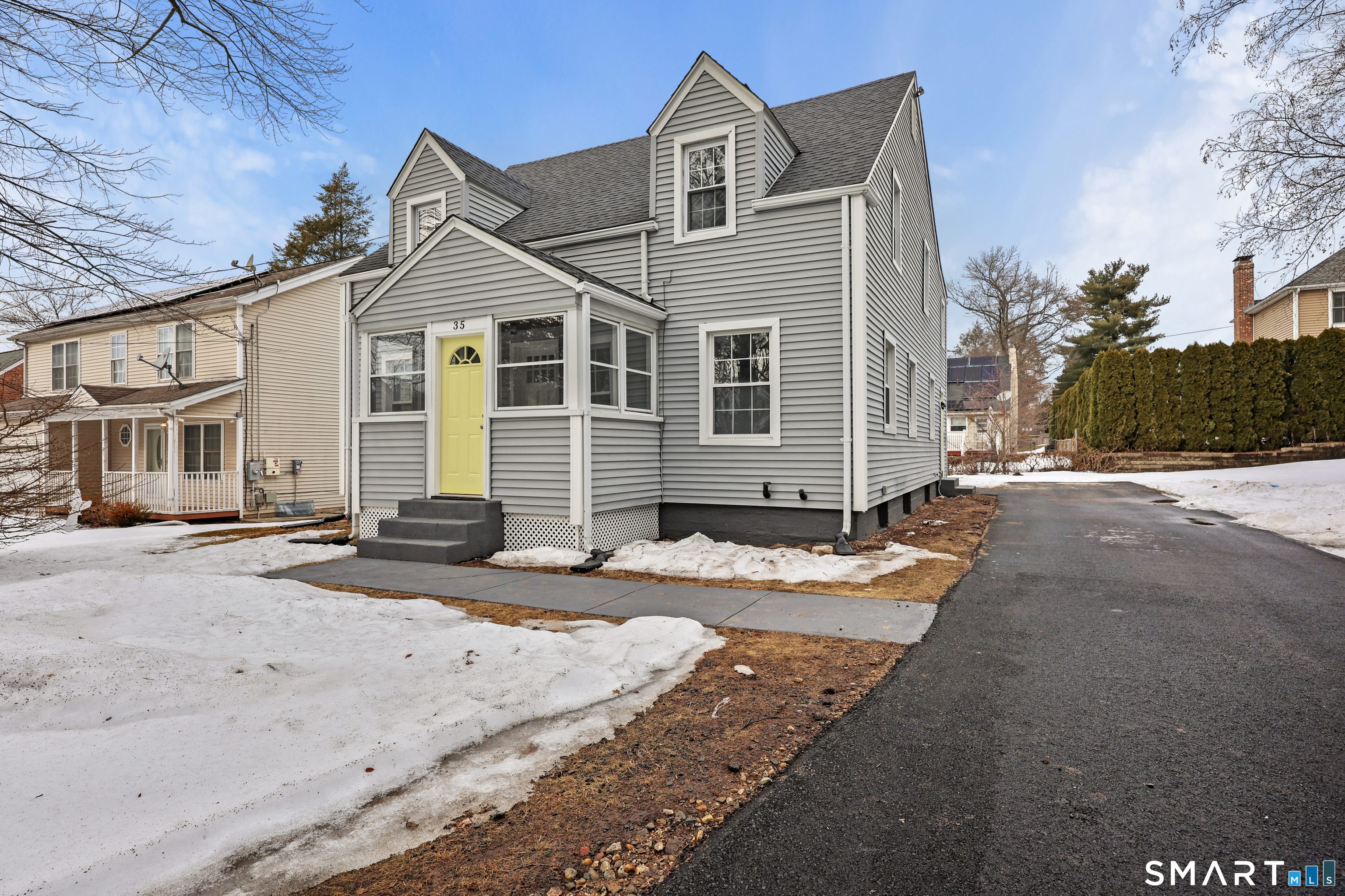 Homes for sale in Wethersfield, CT | 35 Kingston St, Wethersfield, CT 06119 | MLS# 24158344