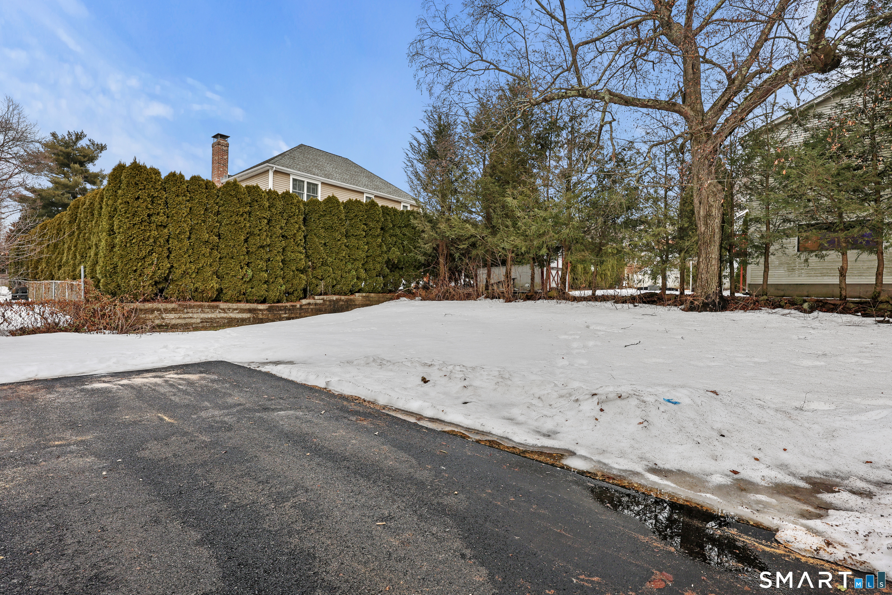 Homes for sale in Wethersfield, CT | 35 Kingston St, Wethersfield, CT 06119 | MLS# 24158344