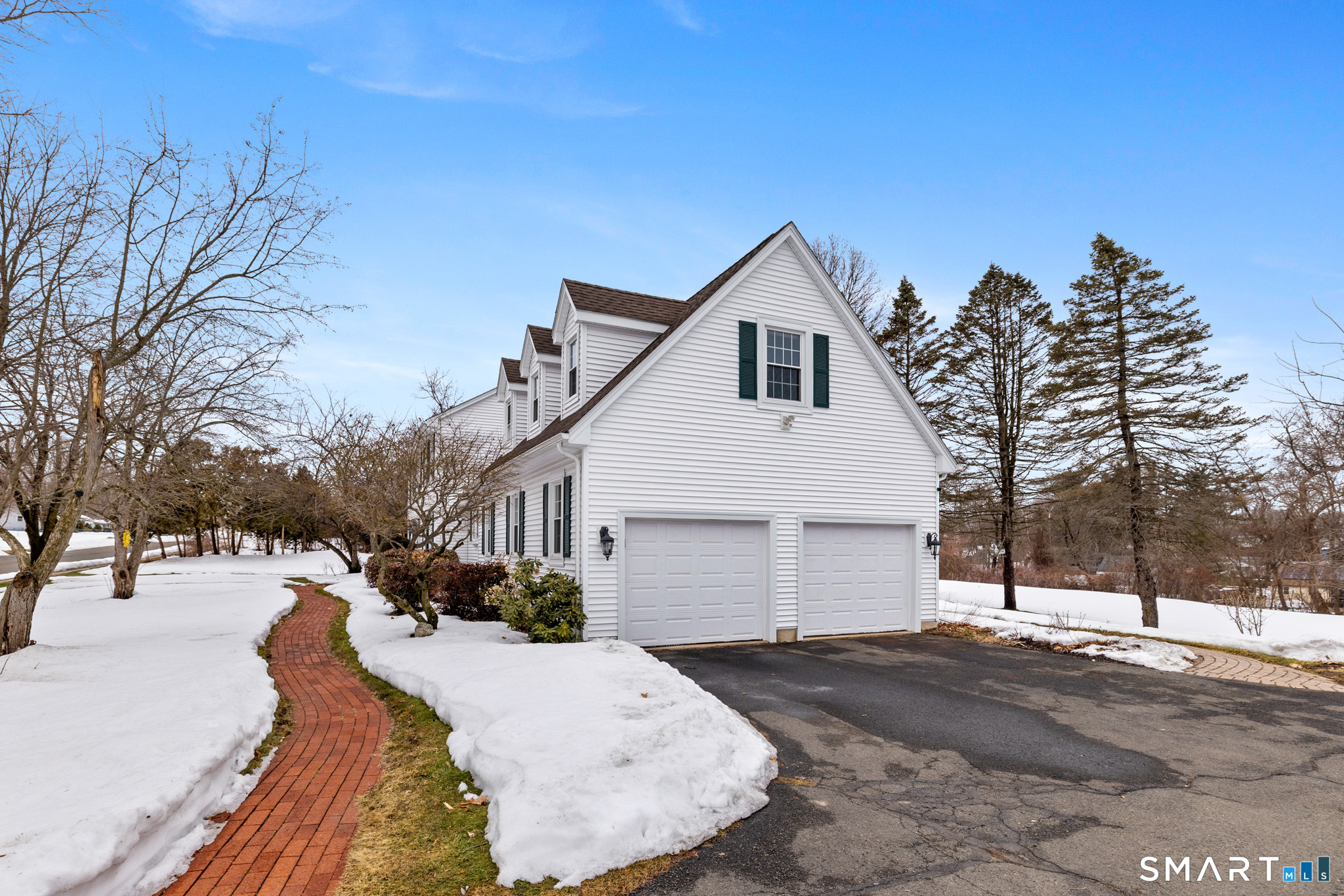 Homes for sale in Windsor Locks, CT | 102 Orchard Hill Dr, Windsor Locks, CT 06096 | MLS# 24155994