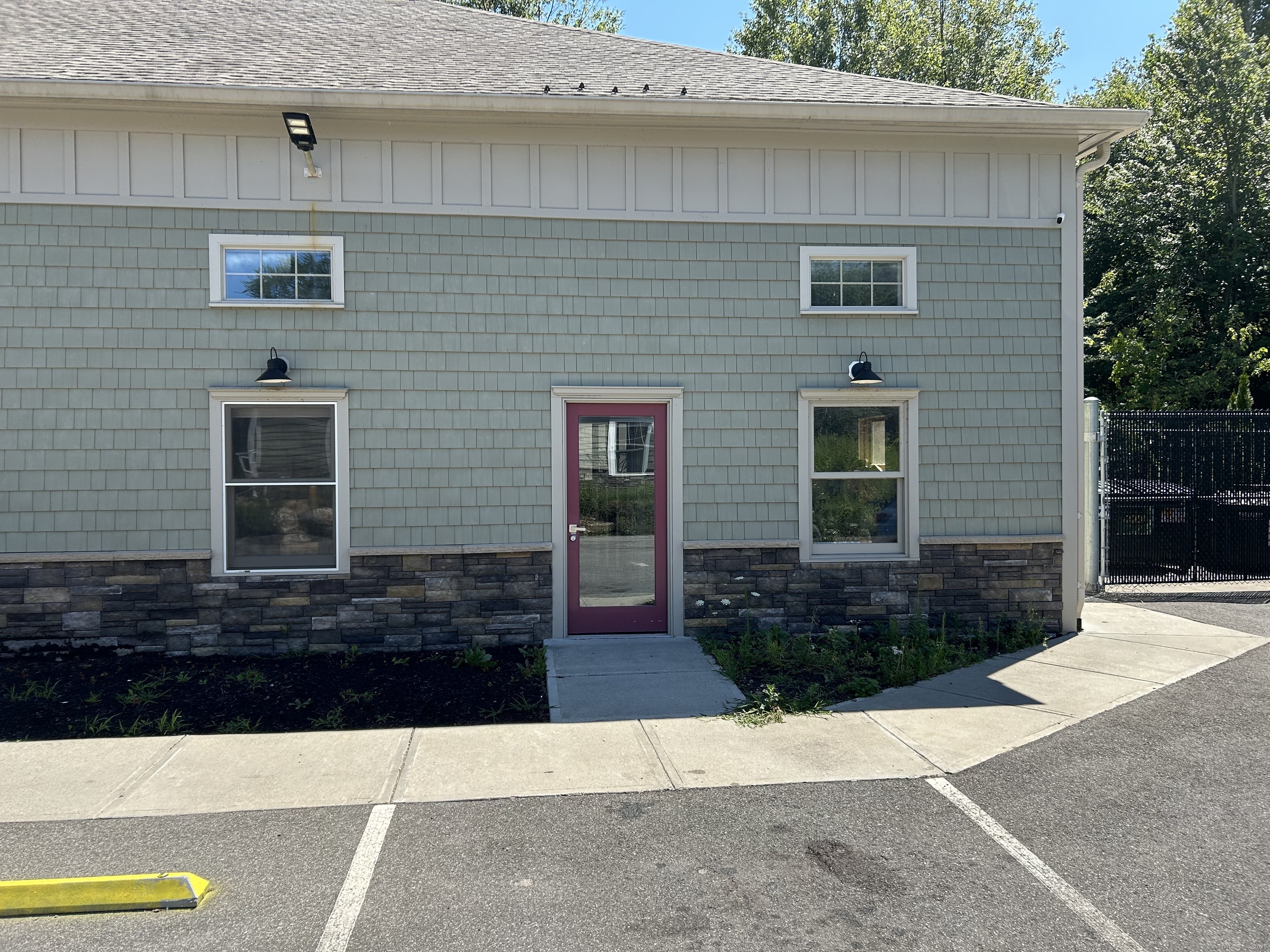 13 Main, East Hampton, 06424, 0 , 0 ,4 BathroomsBathrooms,Commercial For Sale,For Sale,Main,0,24158481