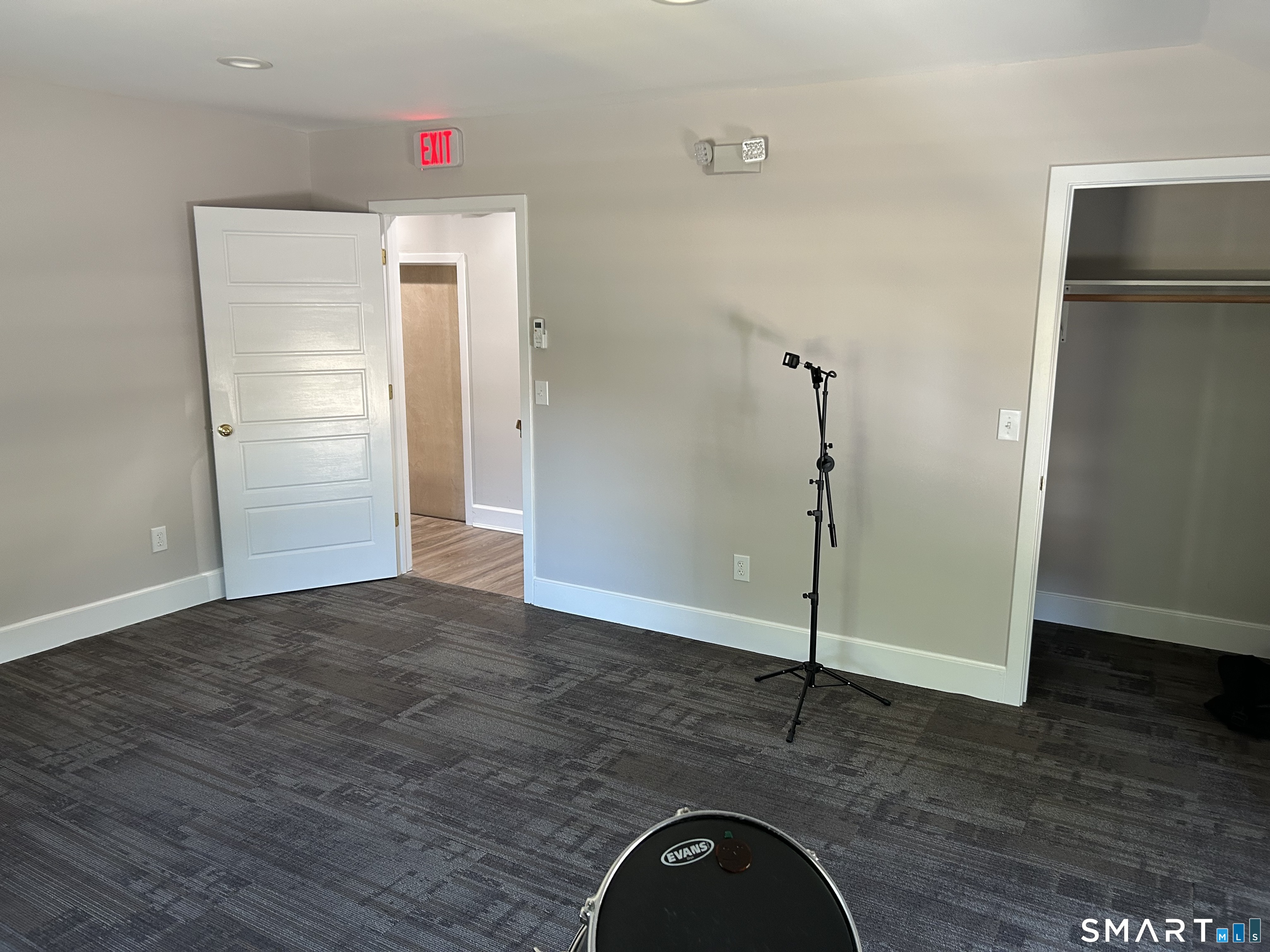 13 Main, East Hampton, 06424, 0 , 0 ,4 BathroomsBathrooms,Commercial For Sale,For Sale,Main,0,24158481