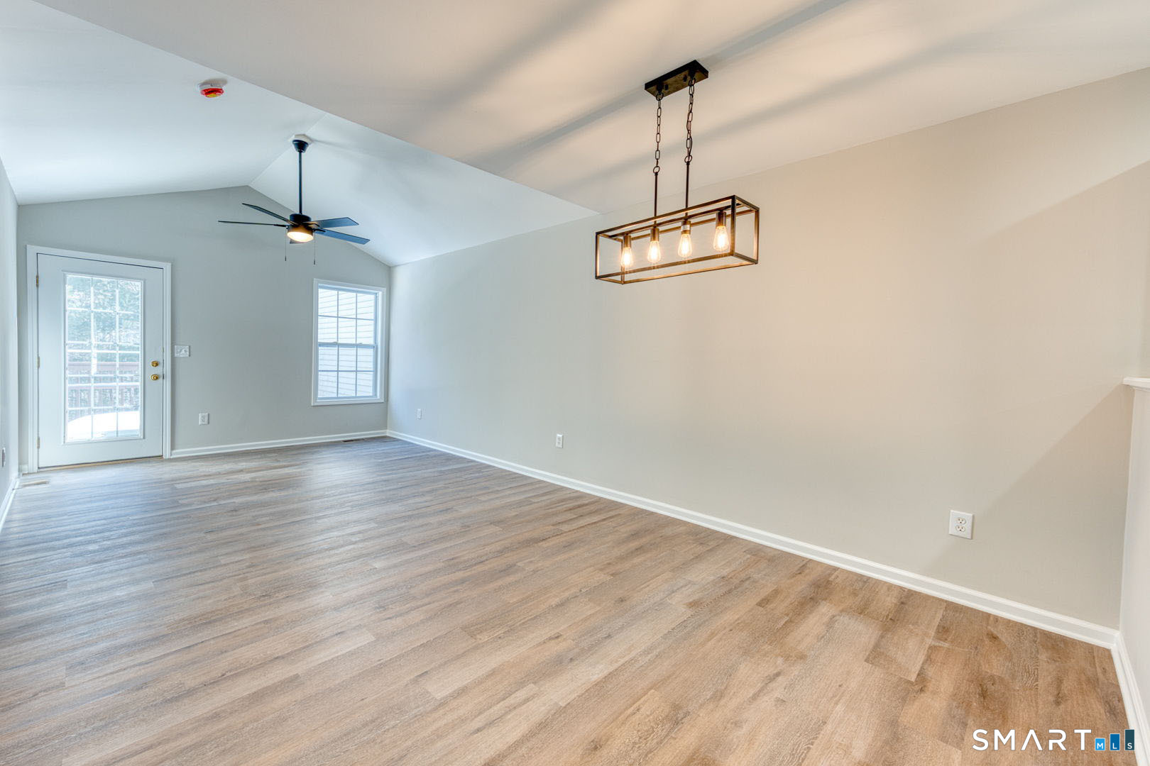 Homes for sale in Newtown, CT | 159 Jennifer Ln #159, Newtown, CT 06482 | MLS# 24158387