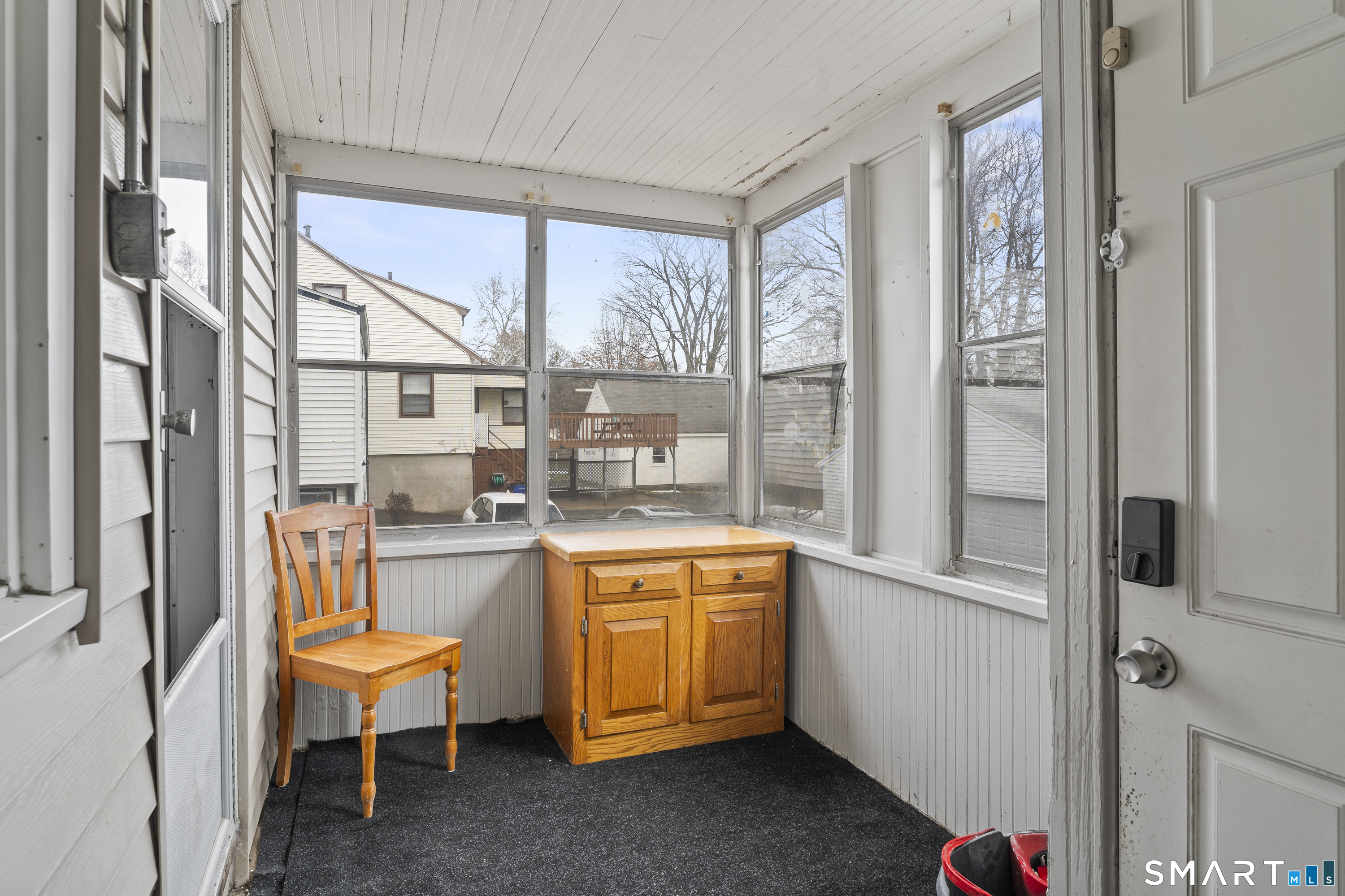 Homes for sale in West Hartford, CT | 574 S Quaker Ln, West Hartford, CT 06110 | MLS# 24151020