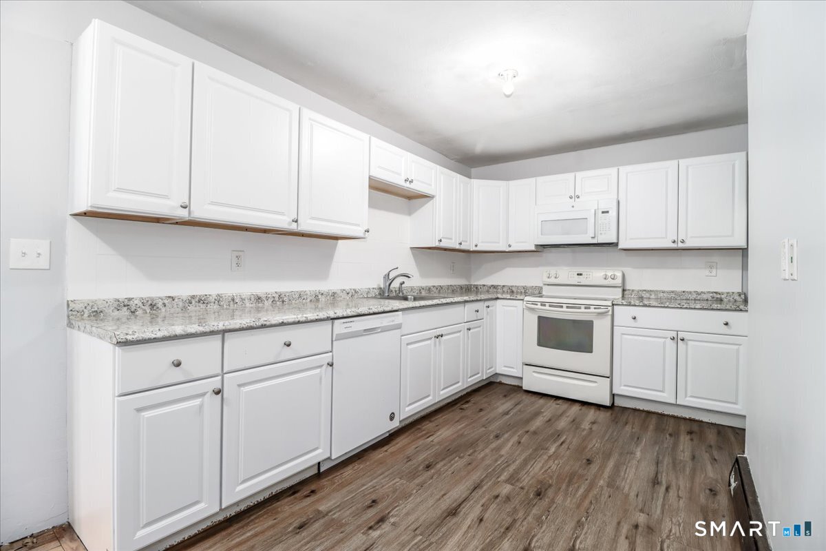 Homes for sale in New Milford, CT | 12 High View Rd, New Milford, CT 06776 | MLS# 24158723