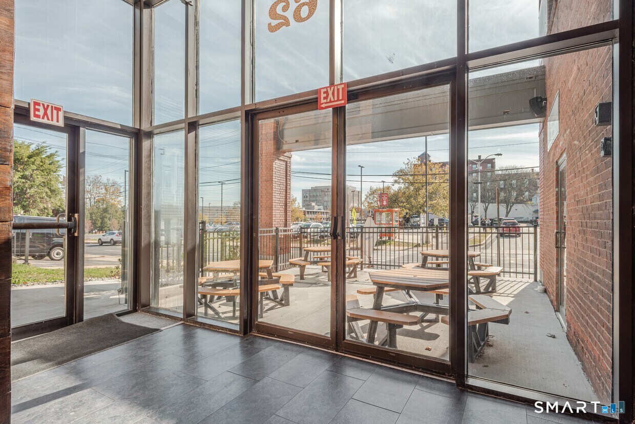 62 Washington, Middletown, 06457, 0 , 0 ,0,Commercial For Lease,For Rent,Washington,0,24158803