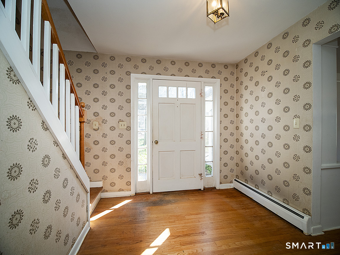 Homes for sale in Woodbridge, CT | 33 Fairground Rd, Woodbridge, CT 06525 | MLS# 24158919