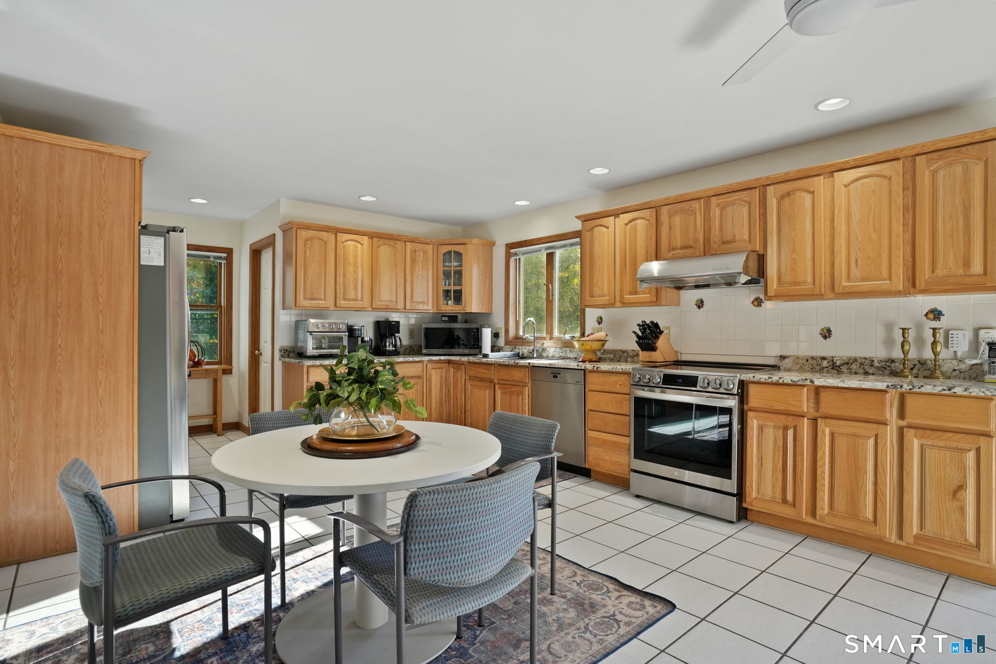 Homes for sale in New Milford, CT | 128 Carmen Hill Rd, New Milford, CT 06776 | MLS# 24158987