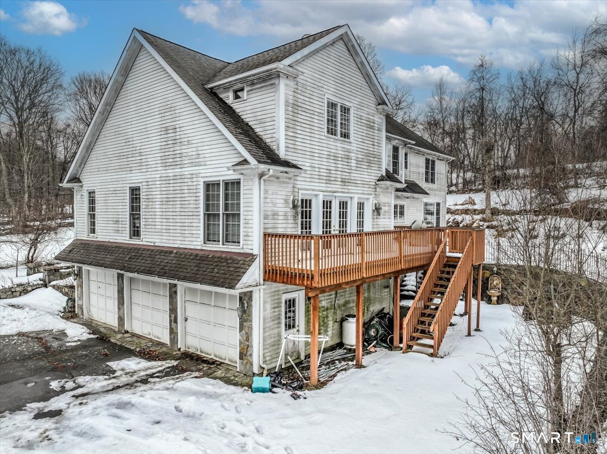 Homes for sale in Easton, CT | 80 Maple Rd, Easton, CT 06612 | MLS# 24158977