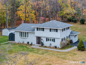 7 Douglas Drive