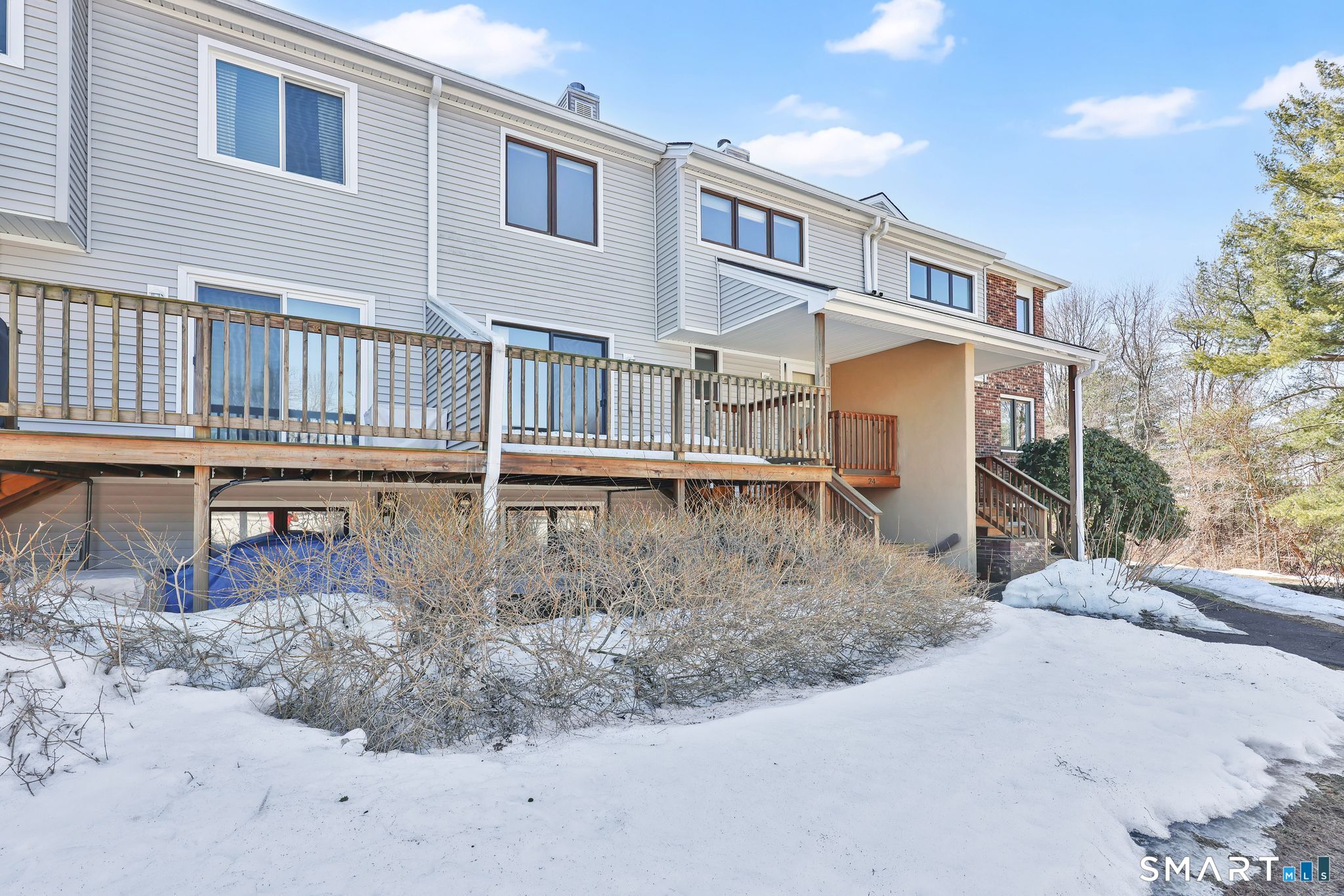 Homes for sale in Glastonbury, CT | 24 Dutton Pl Wy #24, Glastonbury, CT 06033 | MLS# 24158840