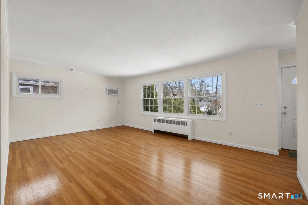 Homes for sale in Wethersfield, CT | 250 Edward St, Wethersfield, CT 06109 | MLS# 24159076