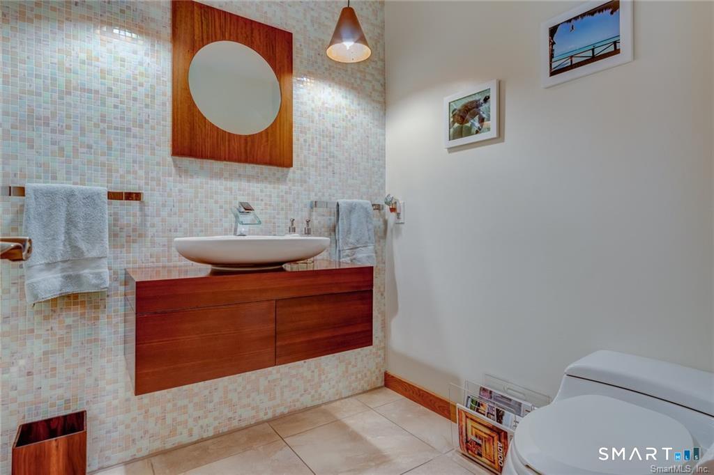 Homes for sale in Redding, CT | 19 Mine Hill Rd, Redding, CT 06896 | MLS# 24157688