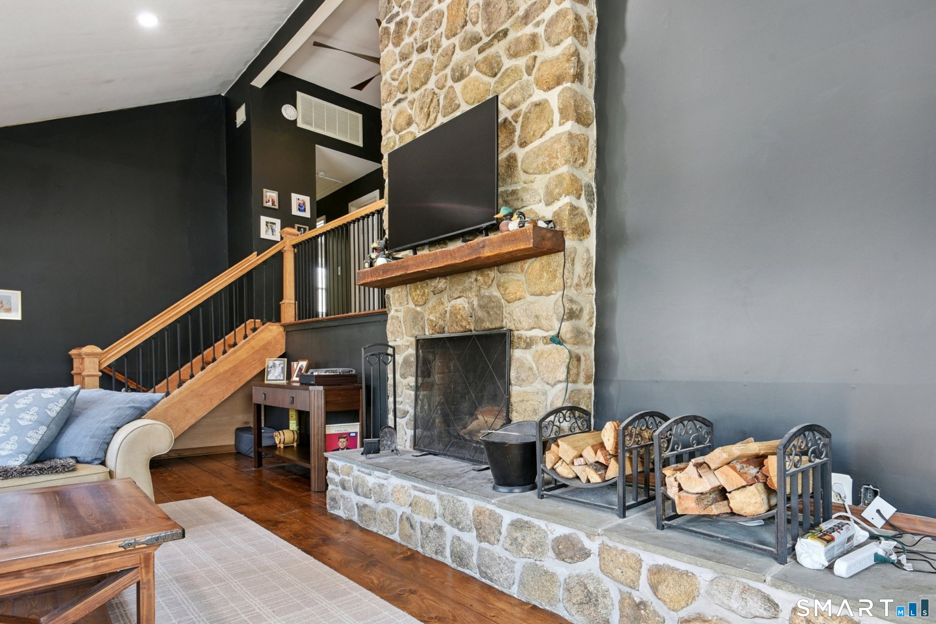 Homes for sale in Essex, CT | 23 Lynn Rd, Essex, CT 06442 | MLS# 24156078