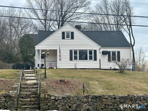 7 Lake Road