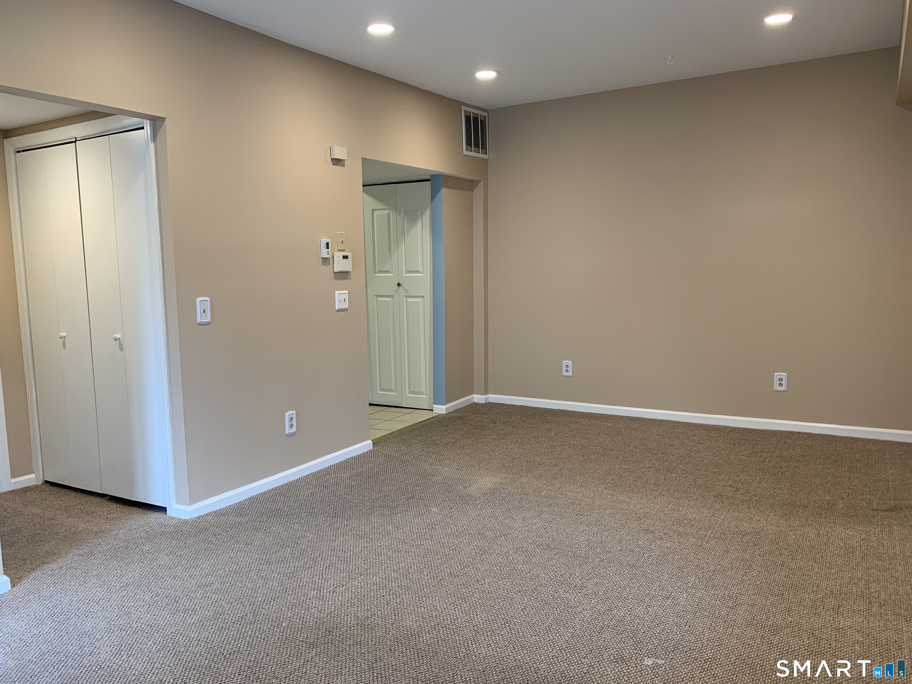 Homes for sale in Norwalk, CT | 8 Taylor Ave #APT 2, Norwalk, CT 06854 | MLS# 24158619