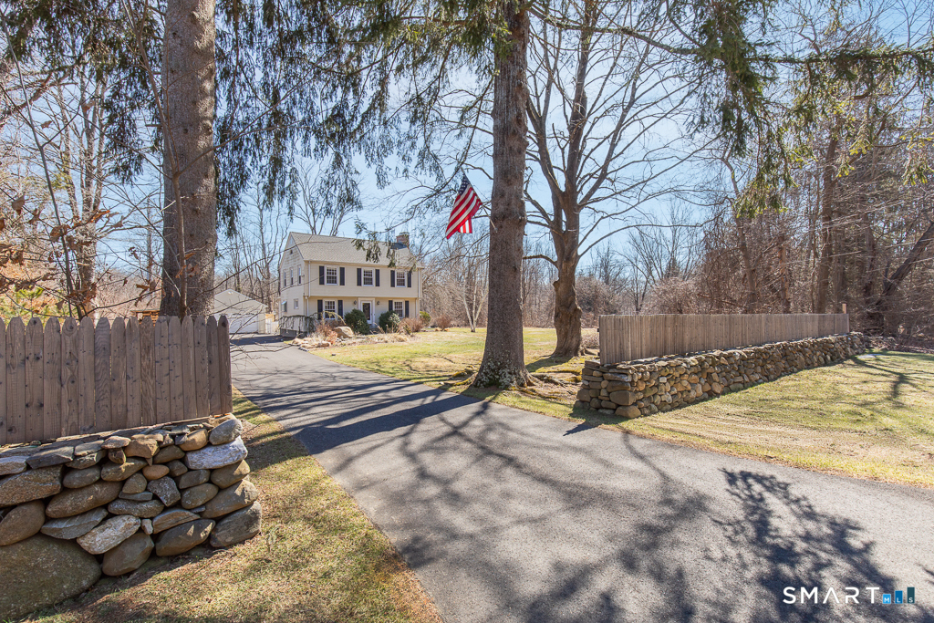 Homes for sale in Woodbridge, CT | 19 Beecher Rd, Woodbridge, CT 06525 | MLS# 24159153