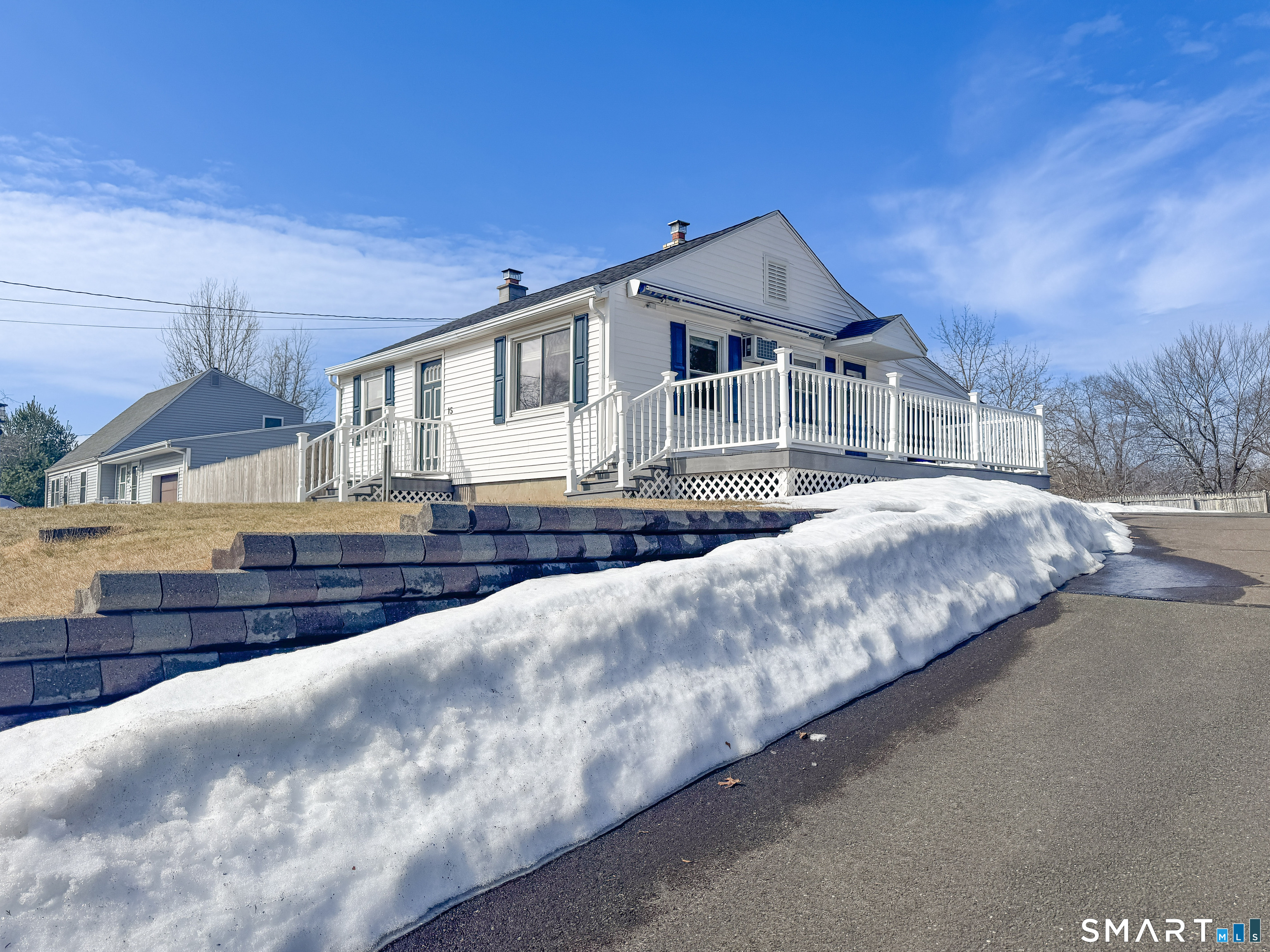 Homes for sale in Enfield, CT | 15 Pine Hill Rd, Enfield, CT 06082 | MLS# 24159190