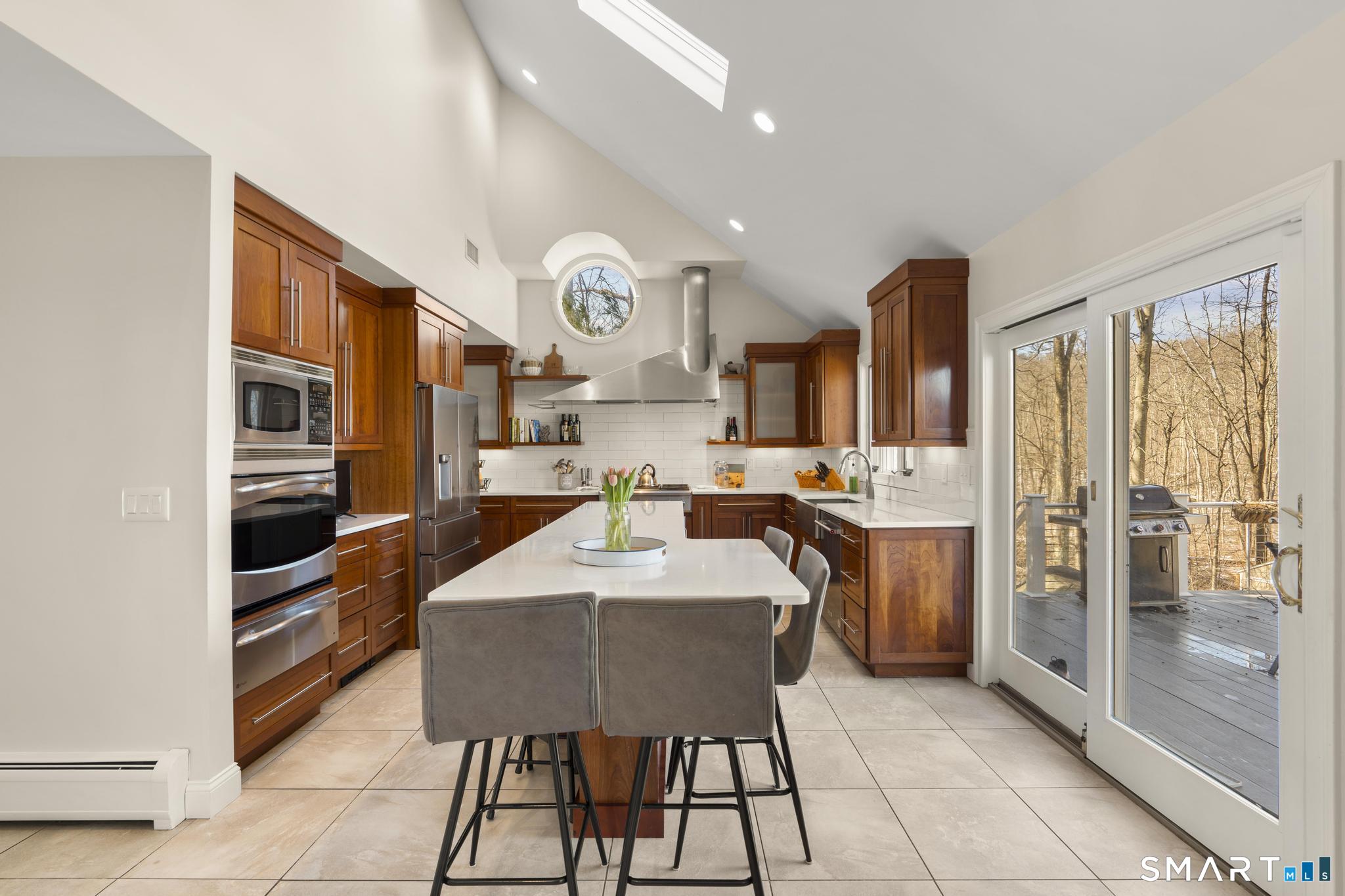 Homes for sale in Redding, CT | 19 Mine Hill Rd, Redding, CT 06896 | MLS# 24157688