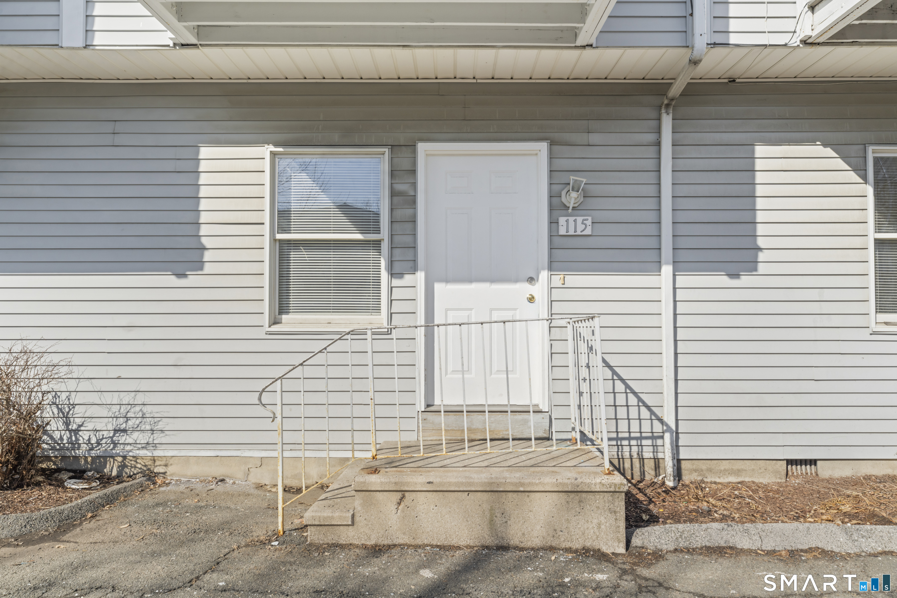 Homes for sale in Stamford, CT | 186 Stillwater Ave #APT 115, Stamford, CT 06902 | MLS# 24158713