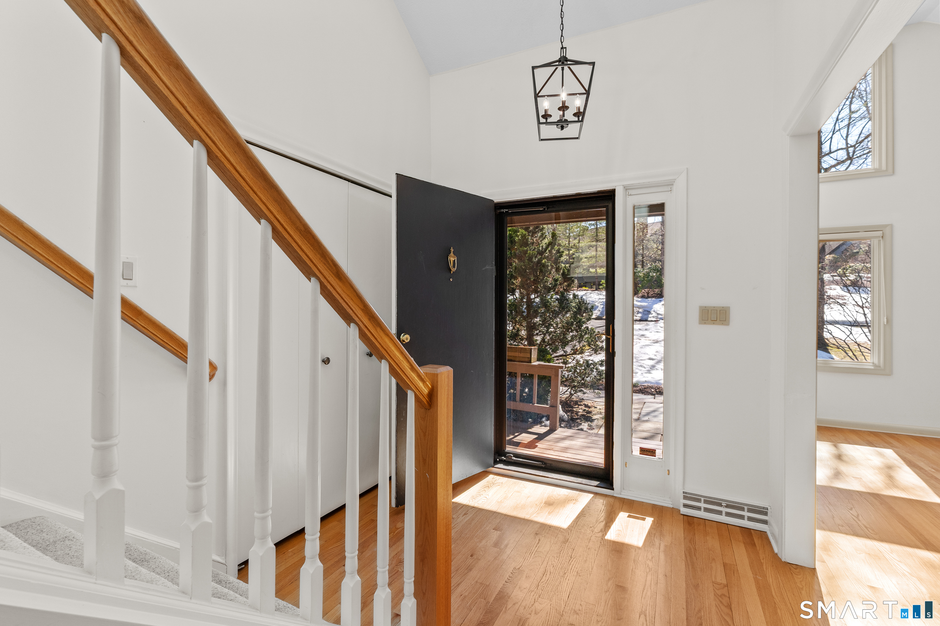 Homes for sale in West Hartford, CT | 50 Ironwood Rd #50, West Hartford, CT 06117 | MLS# 24131217