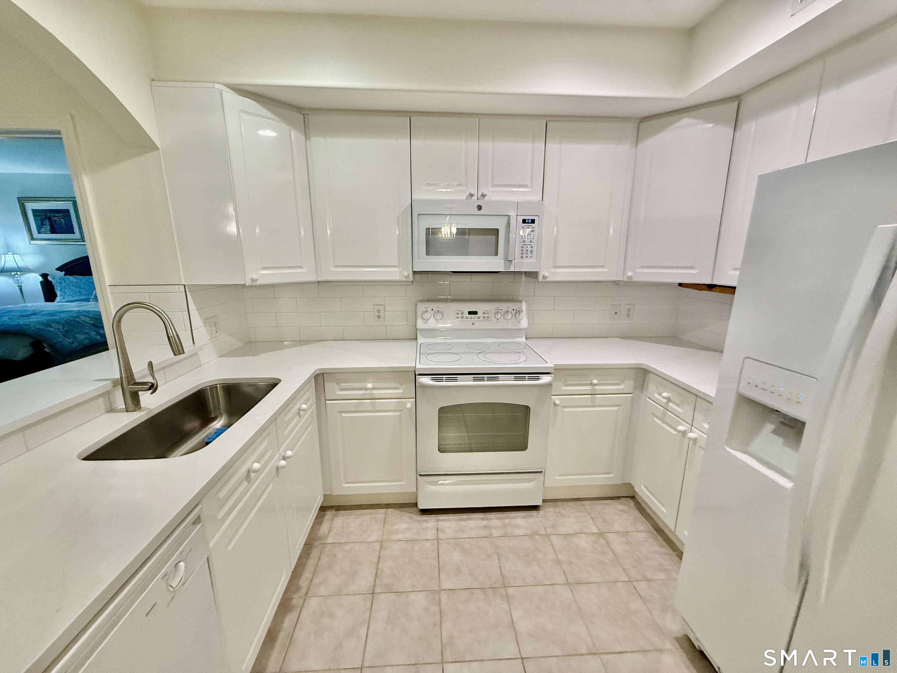 Homes for sale in Groton, CT | 2590 Gold Star Hwy #110, Groton, CT 06355 | MLS# 24158697