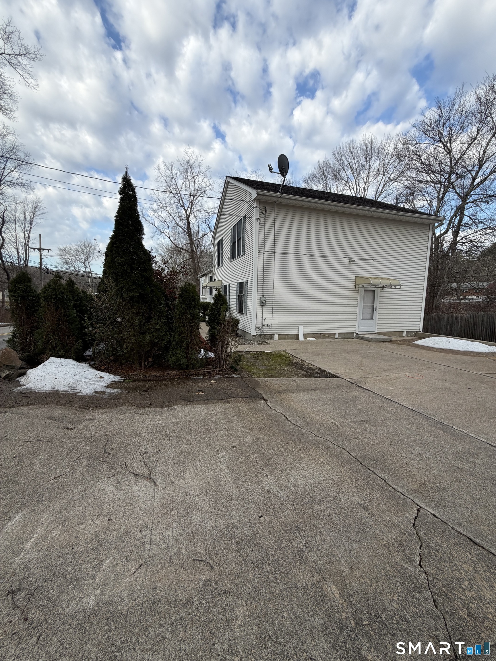 Homes for sale in Norwich, CT | 1 Long Society Rd, Norwich, CT 06365 | MLS# 24142555