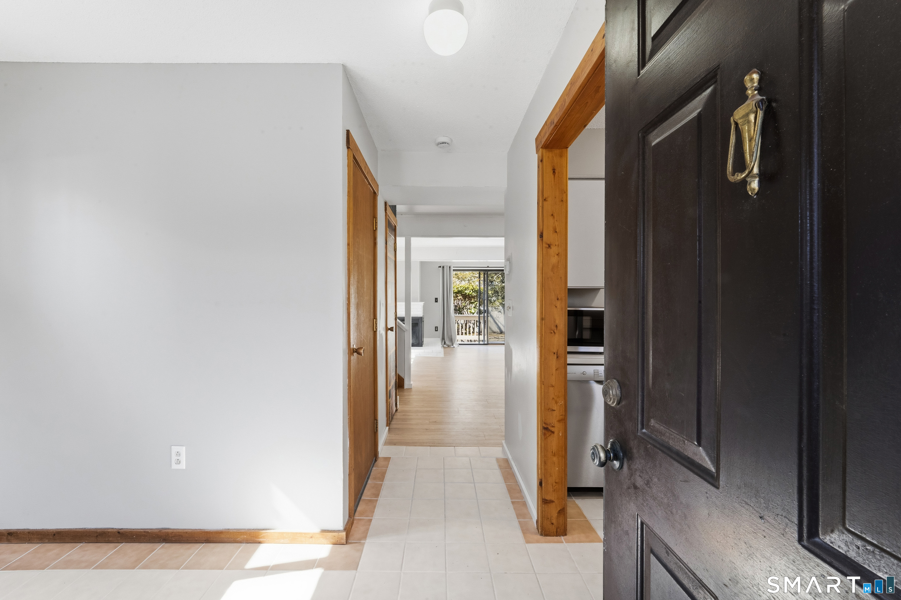 Homes for sale in Woodbury, CT | 1 Upper Cmns #1, Woodbury, CT 06798 | MLS# 24159407